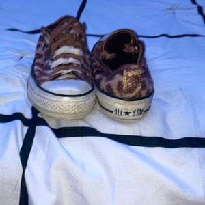 Cheetah print converse